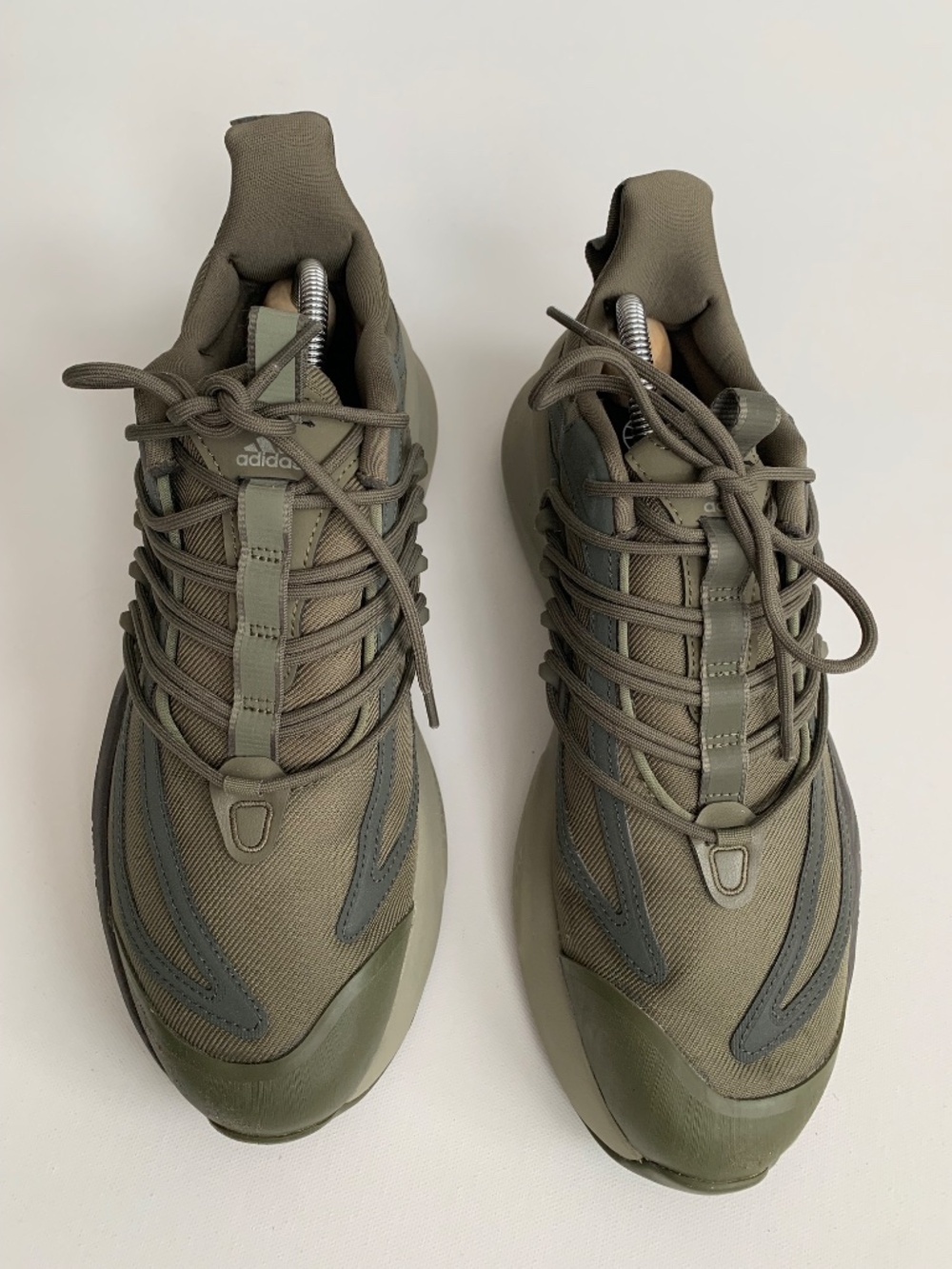 Adidas Mens sneaker  Alphabounce Boost size US 8.5